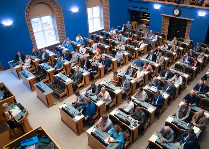 Praeguse riigikogu koosseisu viimastesse töönädalatesse mahub ka Eesti inimarengu aruanne
