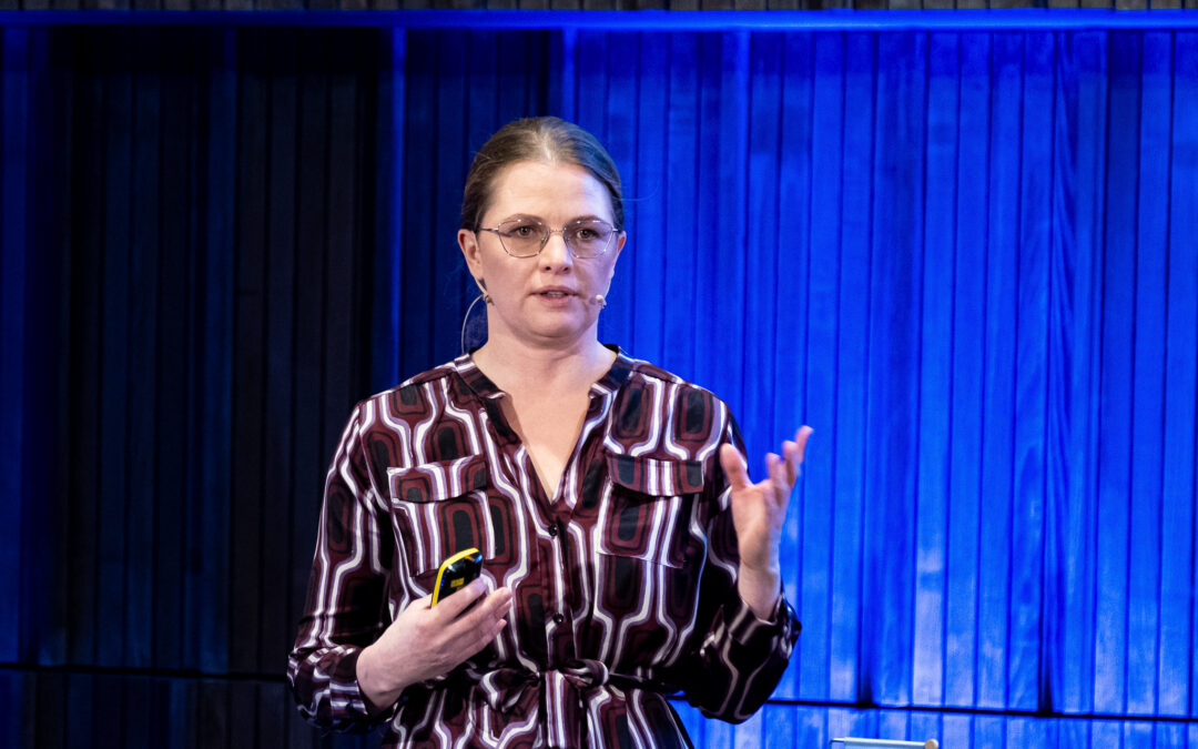 Rahvaalgatus.ee 10. sünnipäeva eel käis Kuku raadios Rahvaalgatus.ee osalusportaali käekäigust rääkimas Eesti Koostöö Kogu ekspert Maarja-Leena Saar