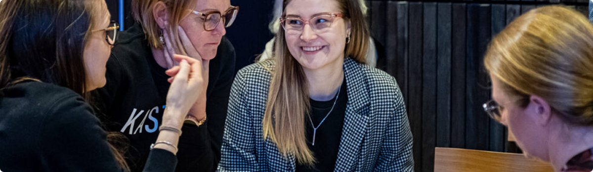 Tudengitööde konkurss 2026: "Demokraatia ja kodanikuühiskond digiajastul"